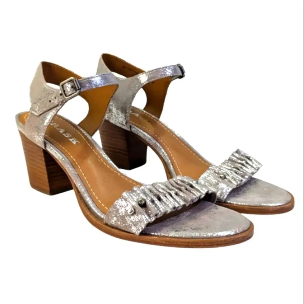 Trask Carrie Metallic Suede Sandals Size 7M  EUC $248    S3597